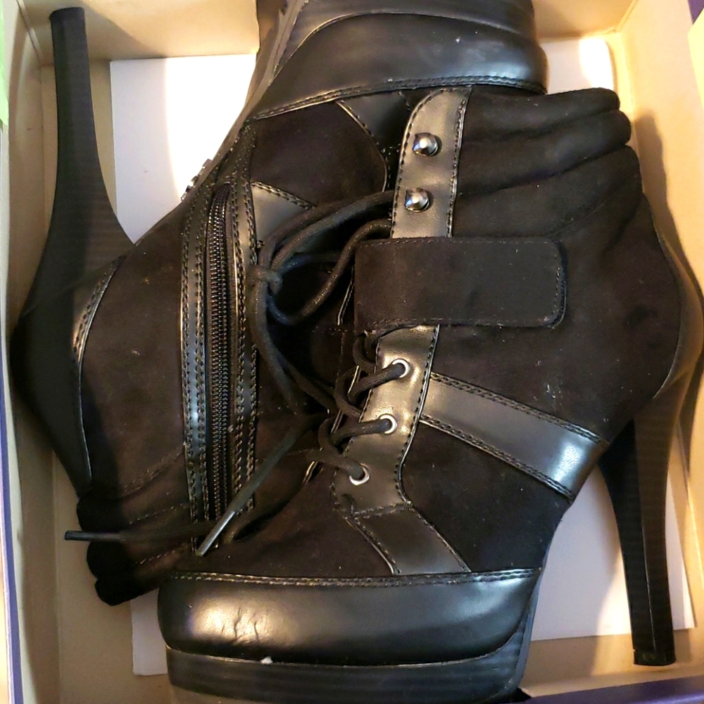 Jlo tiempoblack black ankle boots